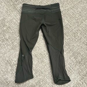 Olive green Lululemon capris!
